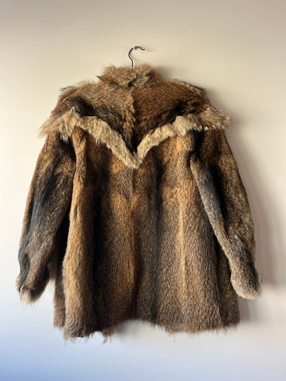 Manteau en fourrure fauve