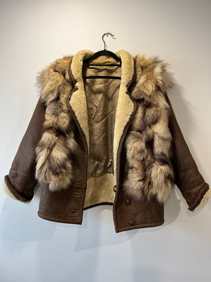 Veste en fourrure et cuir marron
