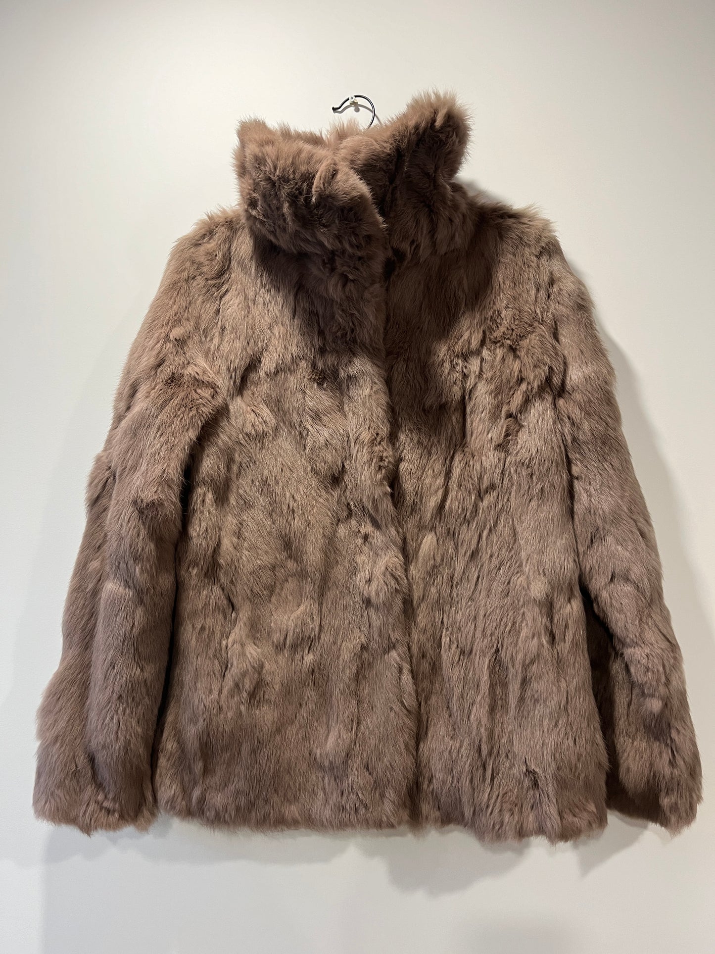 Manteau en fourrure taupe