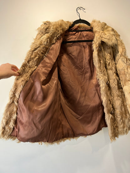 Manteau en fourrure beige