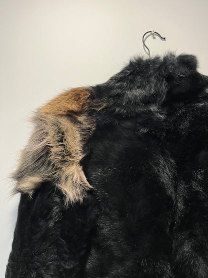Manteau court en fourrure noir et marron