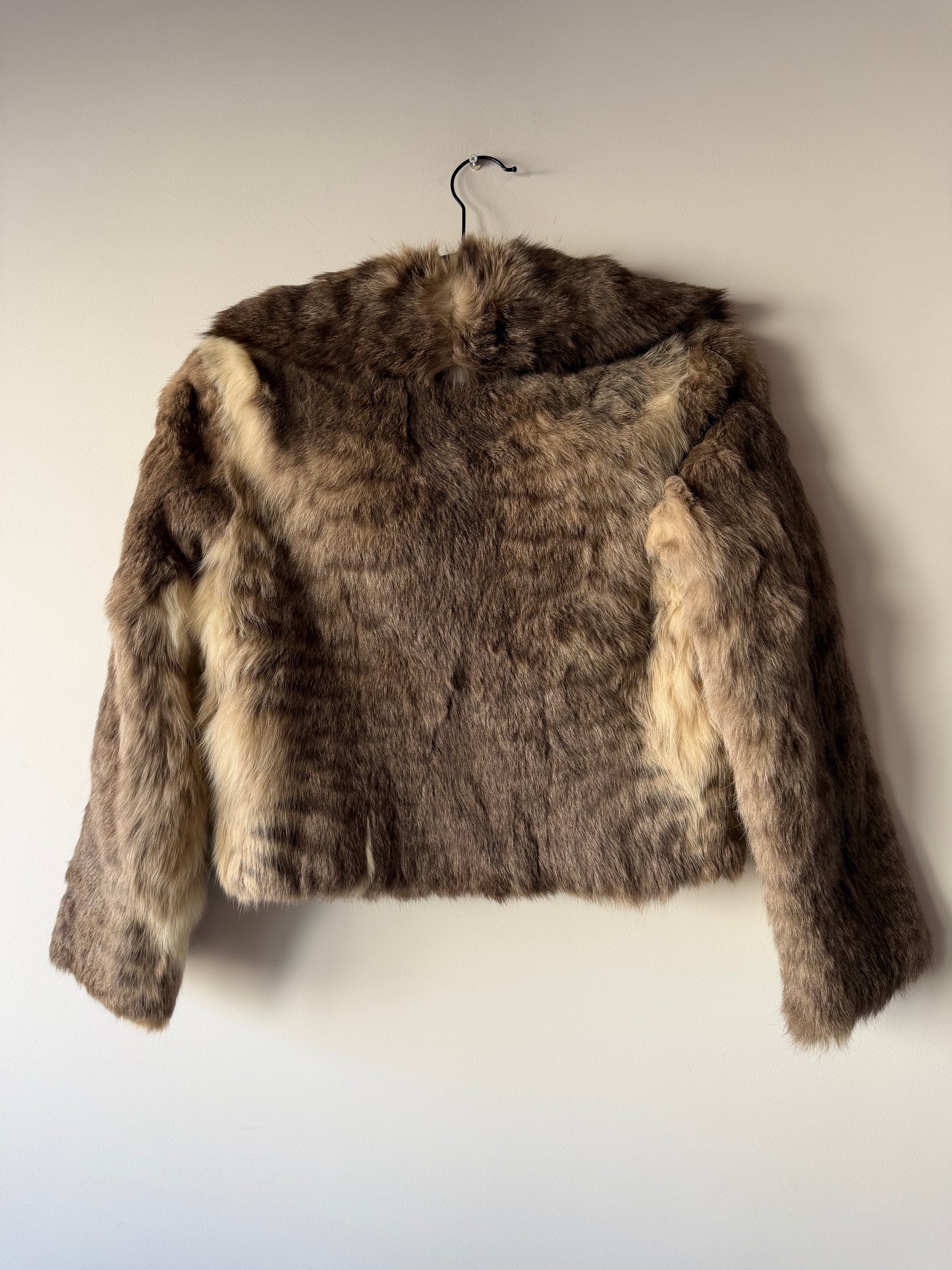 Veste en fourrure grise
