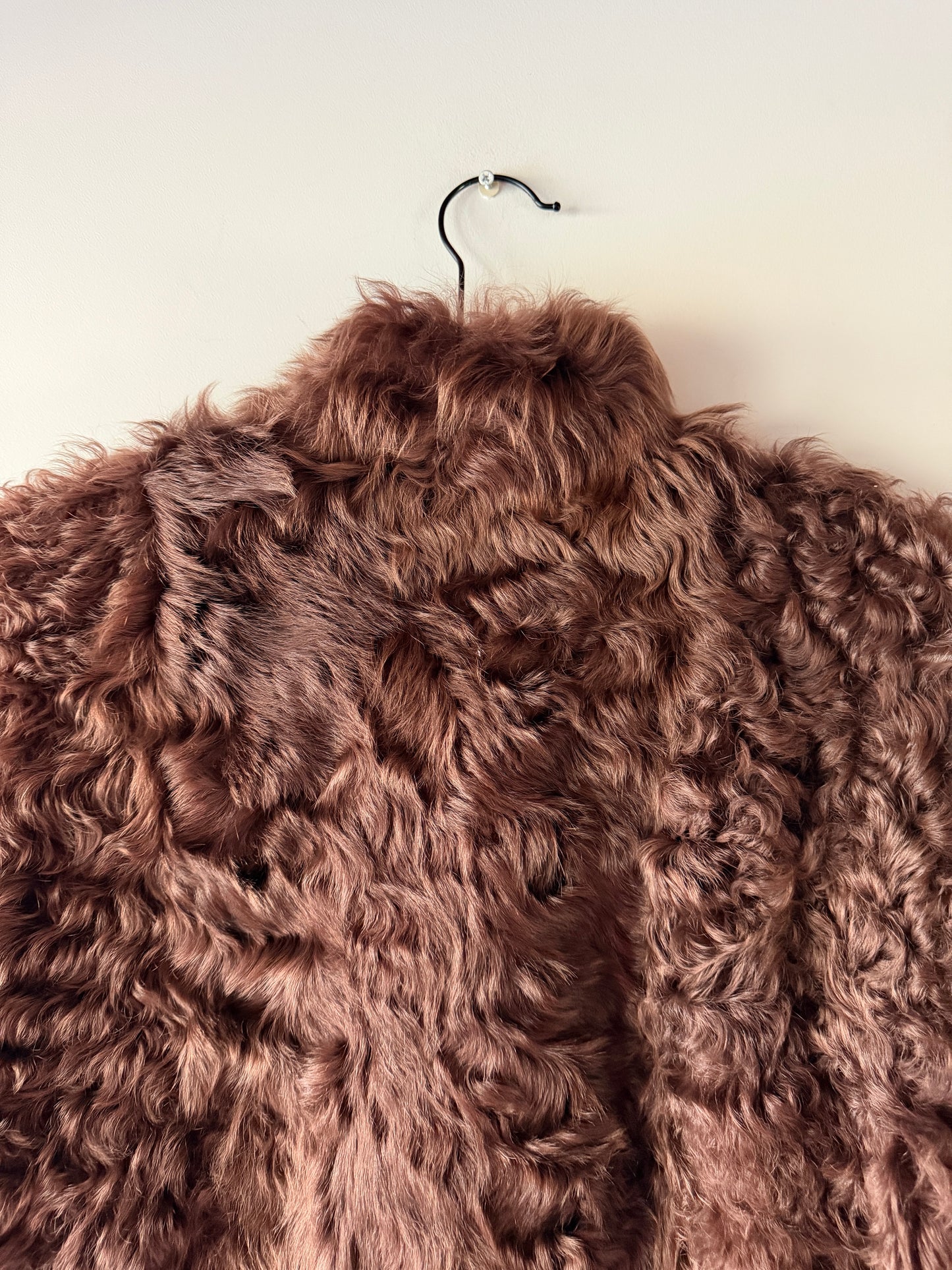 Veste en fourrure et cuir marron