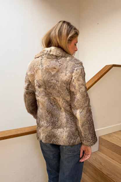 Manteau en fourrure gris