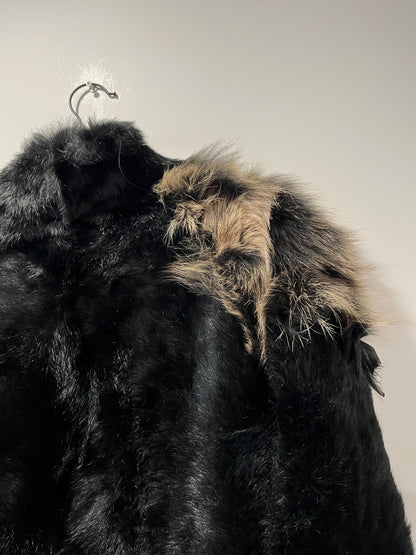 Manteau court en fourrure noir et marron