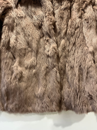 Manteau en fourrure taupe