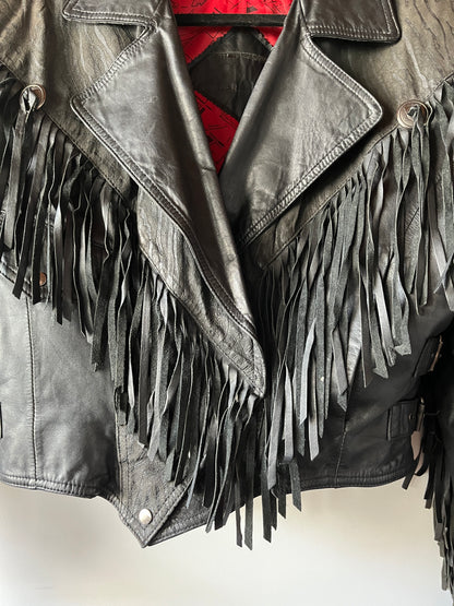 Veste en cuir noire à franges