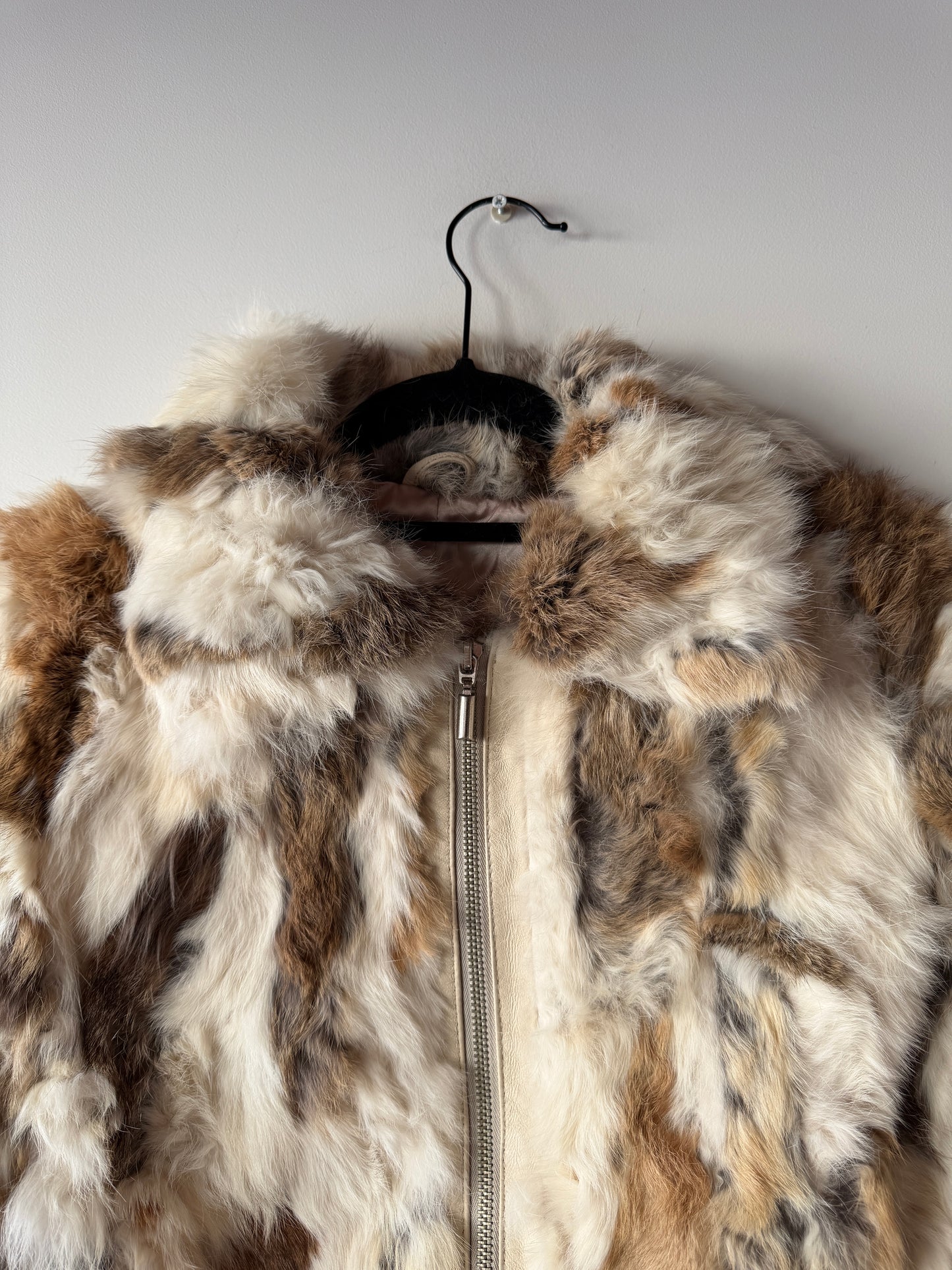 Veste courte en fourrure multicolore
