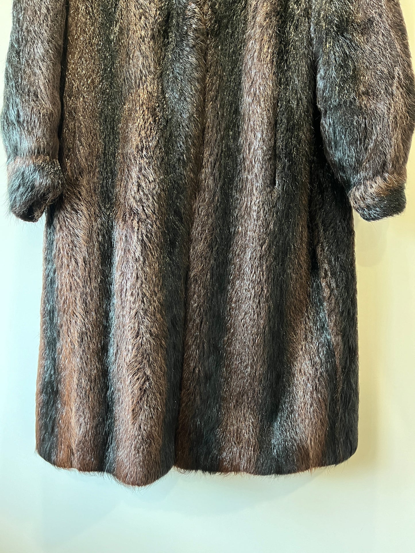Manteau long en fourrure marron