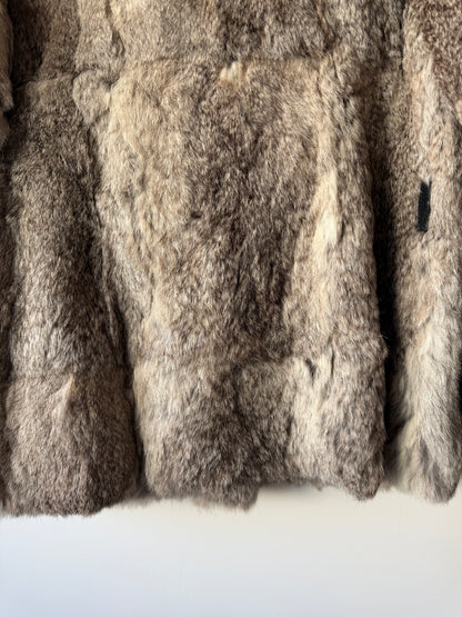 Manteau en fourrure gris