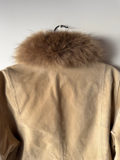 Veste en cuir avec bordures en fourrure beige