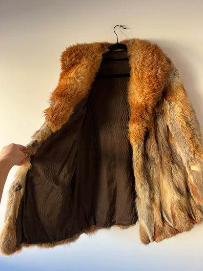 Manteau en fourrure roux doré