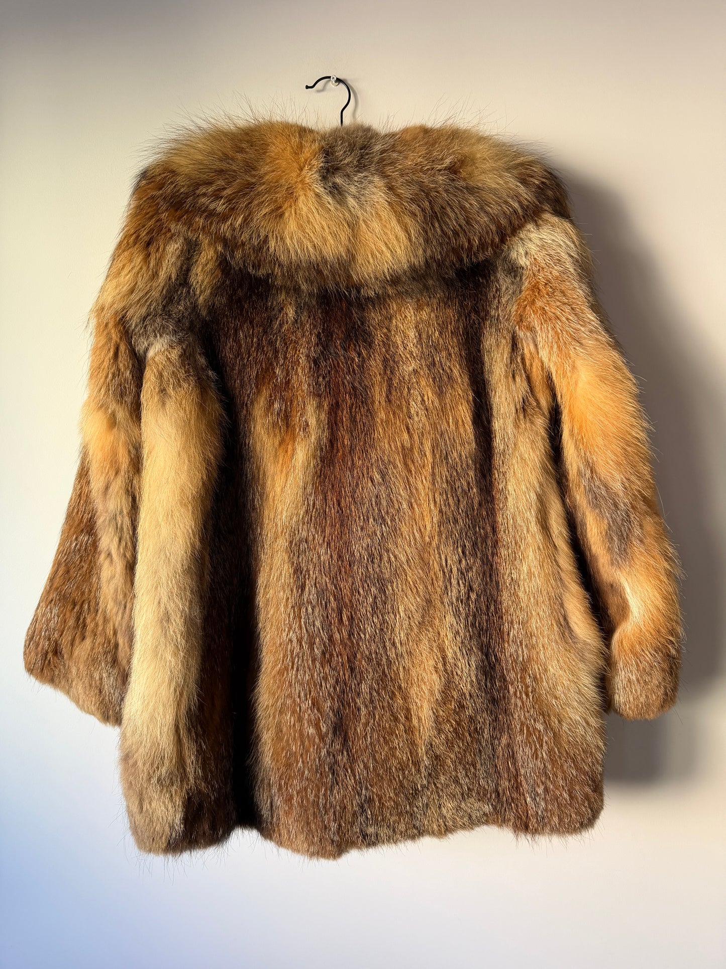 Manteau en fourrure fauve