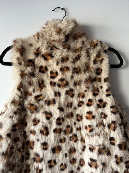 Gilet sans manches en fourrure imprimée léopard