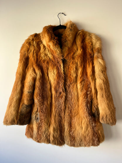 Manteau en fourrure roux doré
