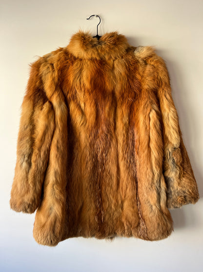 Manteau en fourrure roux doré