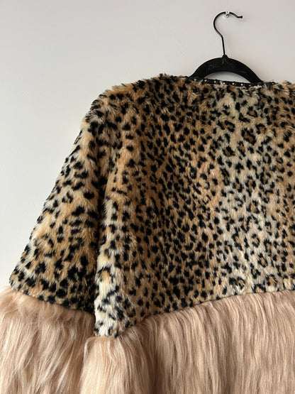 Veste bi-matière léopard brodé et fausse fourrure