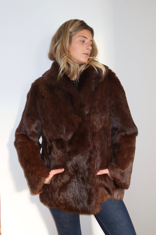 Manteau en fourrure marron