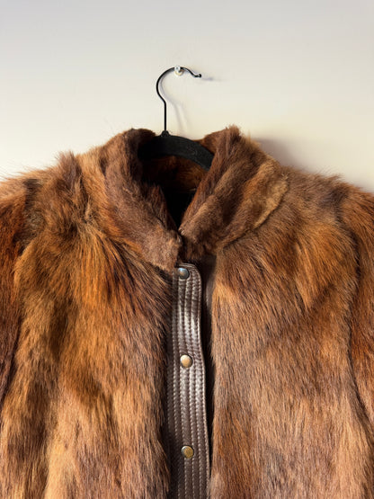 Veste en fourrure et cuir marron