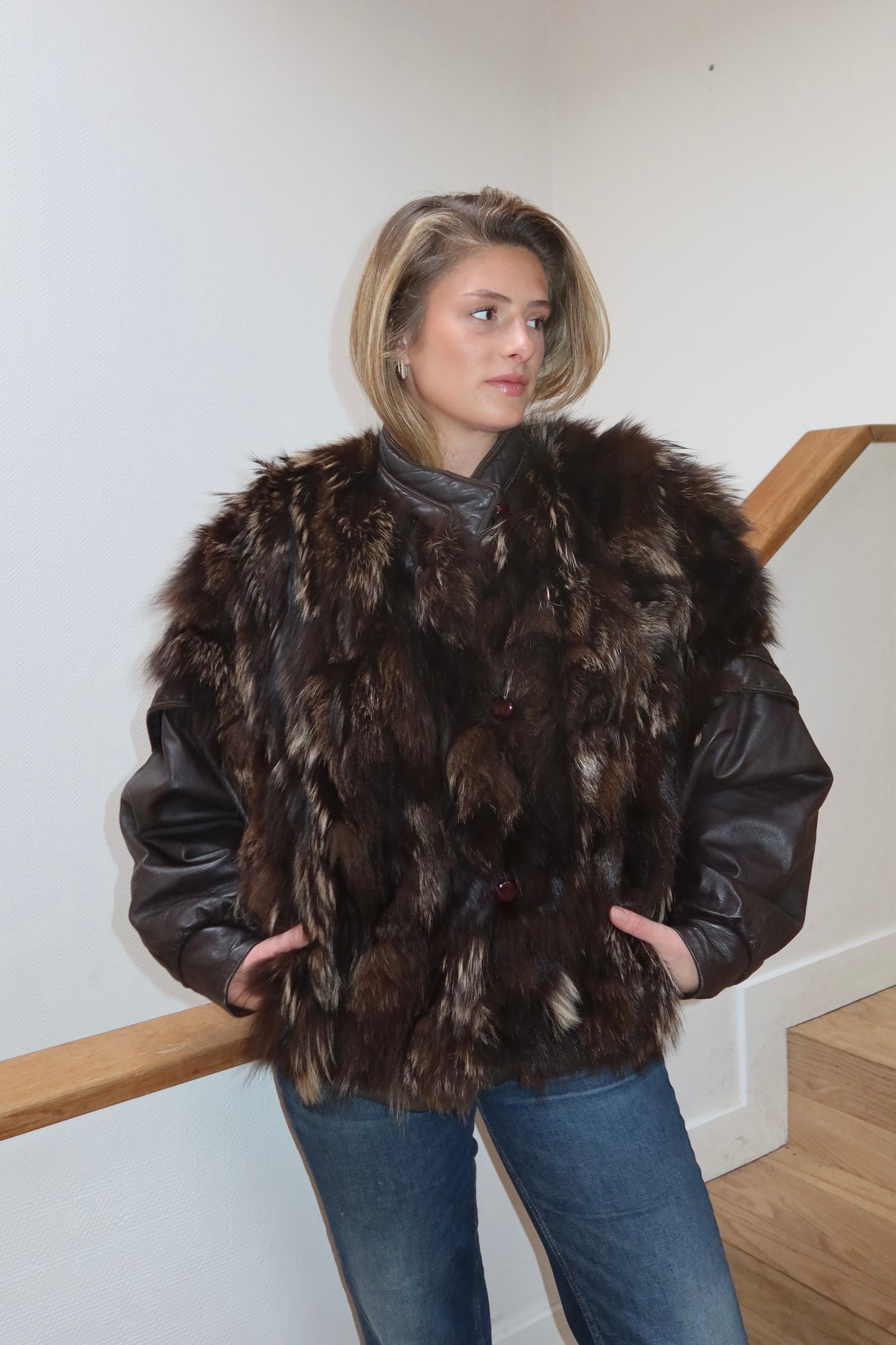 Veste en fourrure et cuir marron