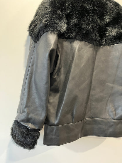 Veste en simili cuir et fausse fourrure