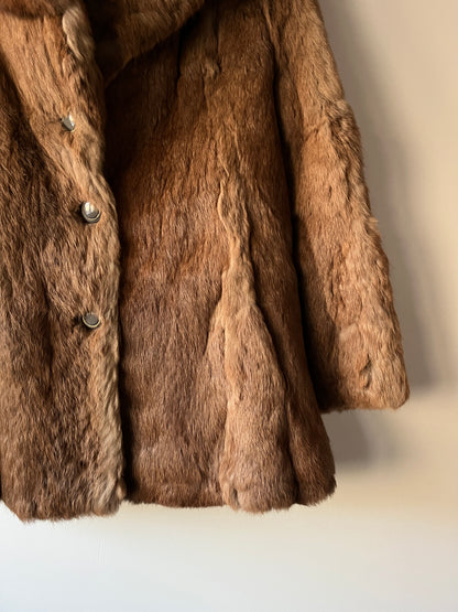 Manteau en fourrure taupe