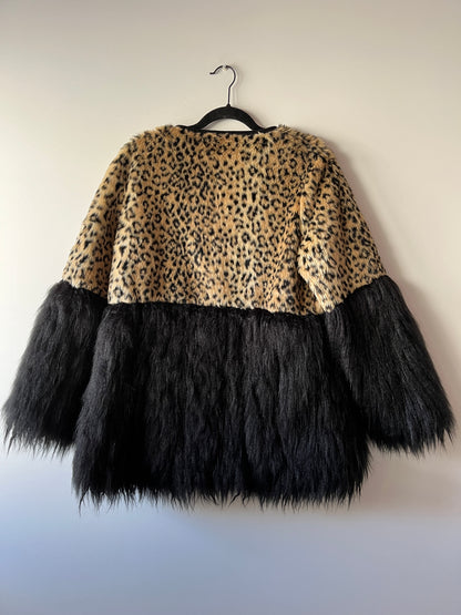 Veste bi-matière léopard brodé et fausse fourrure