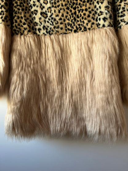 Veste bi-matière léopard brodé et fausse fourrure