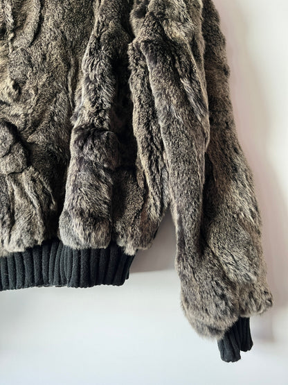 Veste en fourrure grise