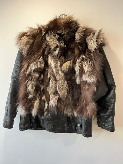 Veste en fourrure et cuir noir
