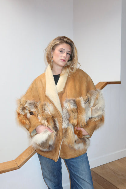 Veste en peau lainée et fourrure