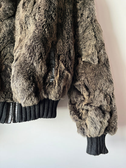 Veste en fourrure grise