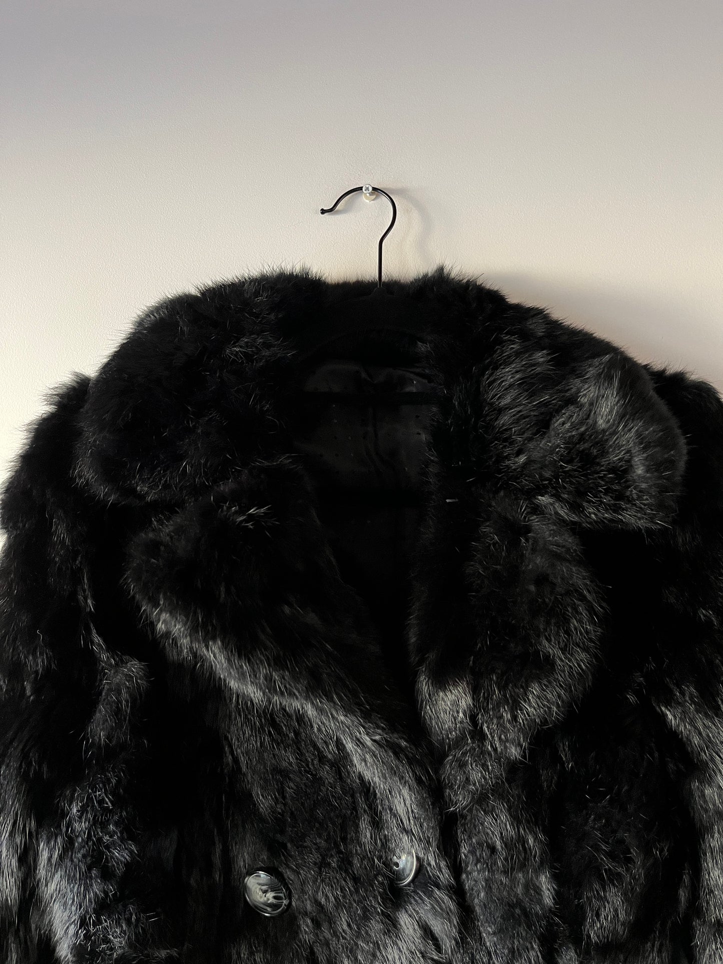 Manteau en fourrure forme caban