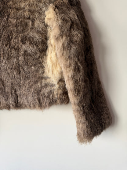 Veste en fourrure grise