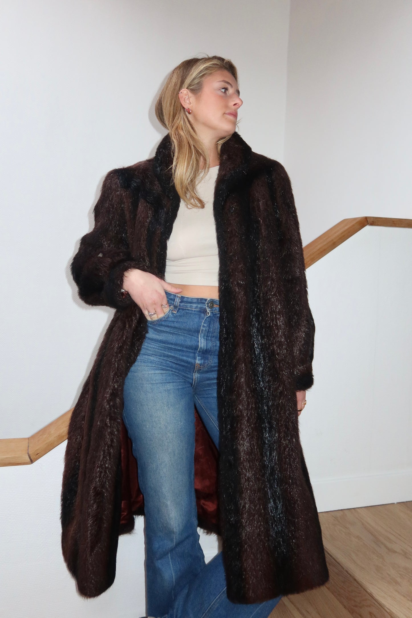 Manteau long en fourrure marron