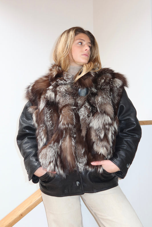 Veste en fourrure et cuir noir