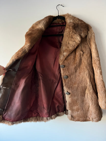 Manteau en fourrure taupe