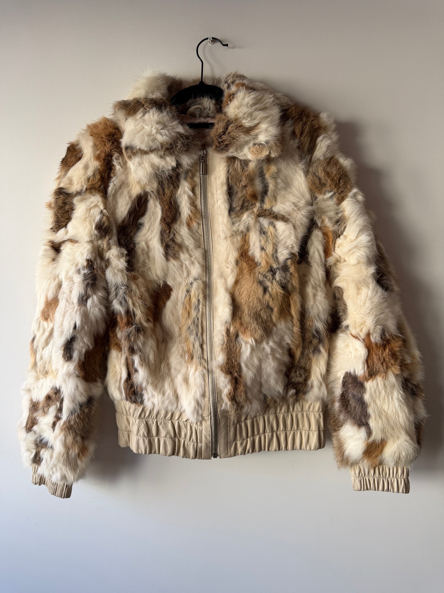 Veste courte en fourrure multicolore