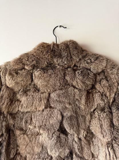 Manteau en fourrure gris