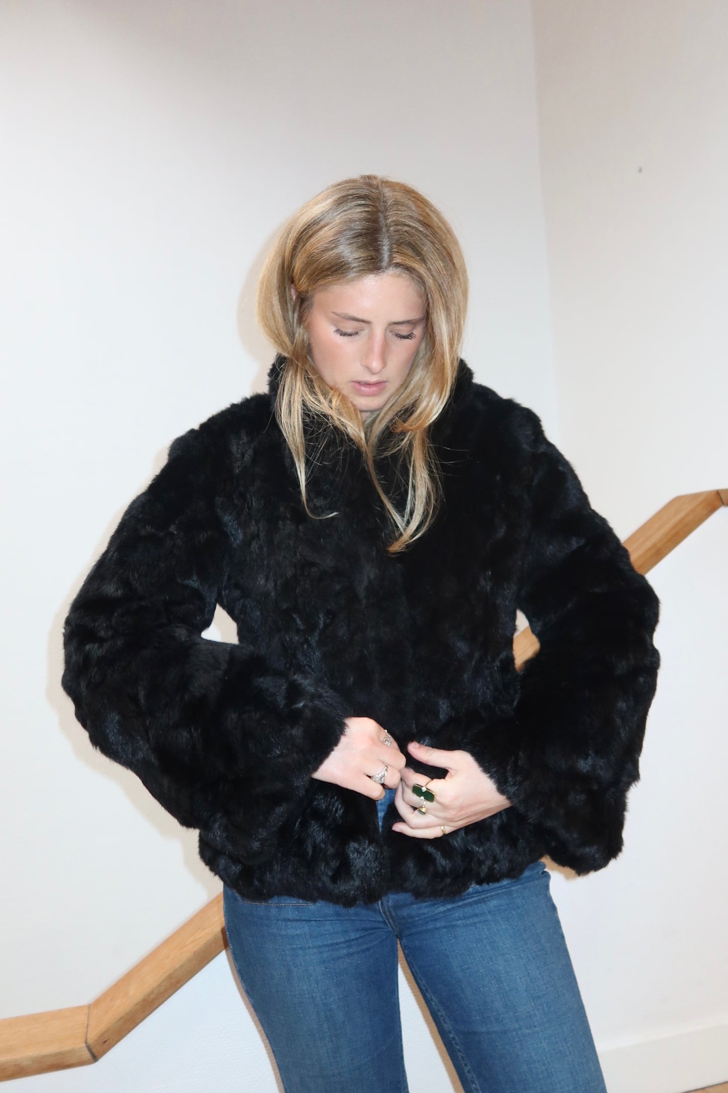 Manteau en fourrure noir