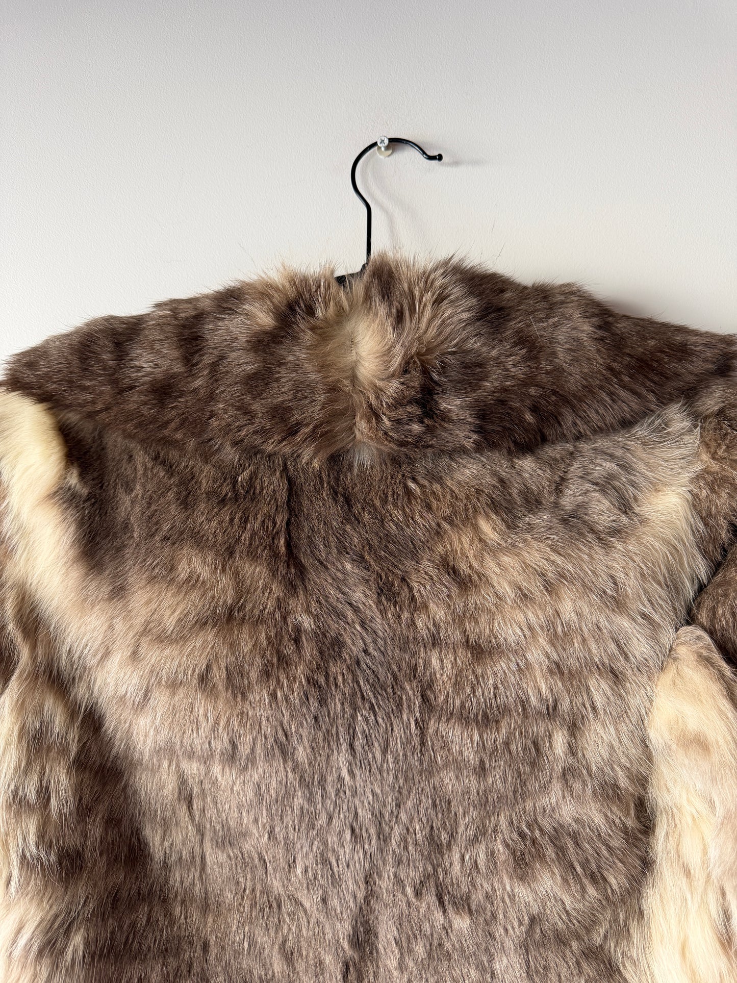 Veste en fourrure grise