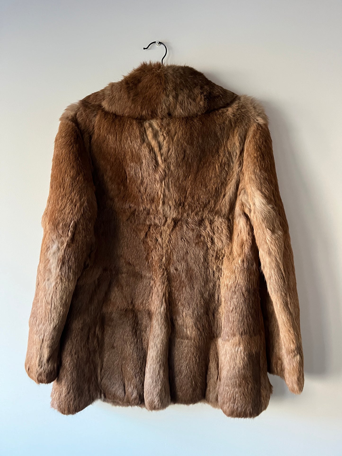 Manteau en fourrure taupe