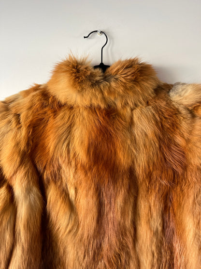 Manteau en fourrure roux doré