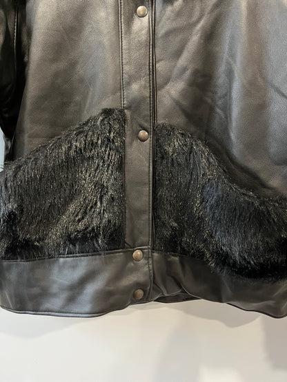 Veste en simili cuir et fausse fourrure