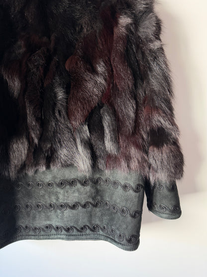 Veste en peau lainée et fourrure