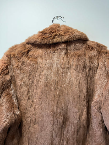 Manteau en fourrure marron