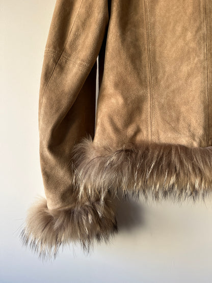 Veste en cuir avec bordures en fourrure beige