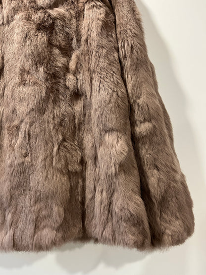 Manteau en fourrure taupe