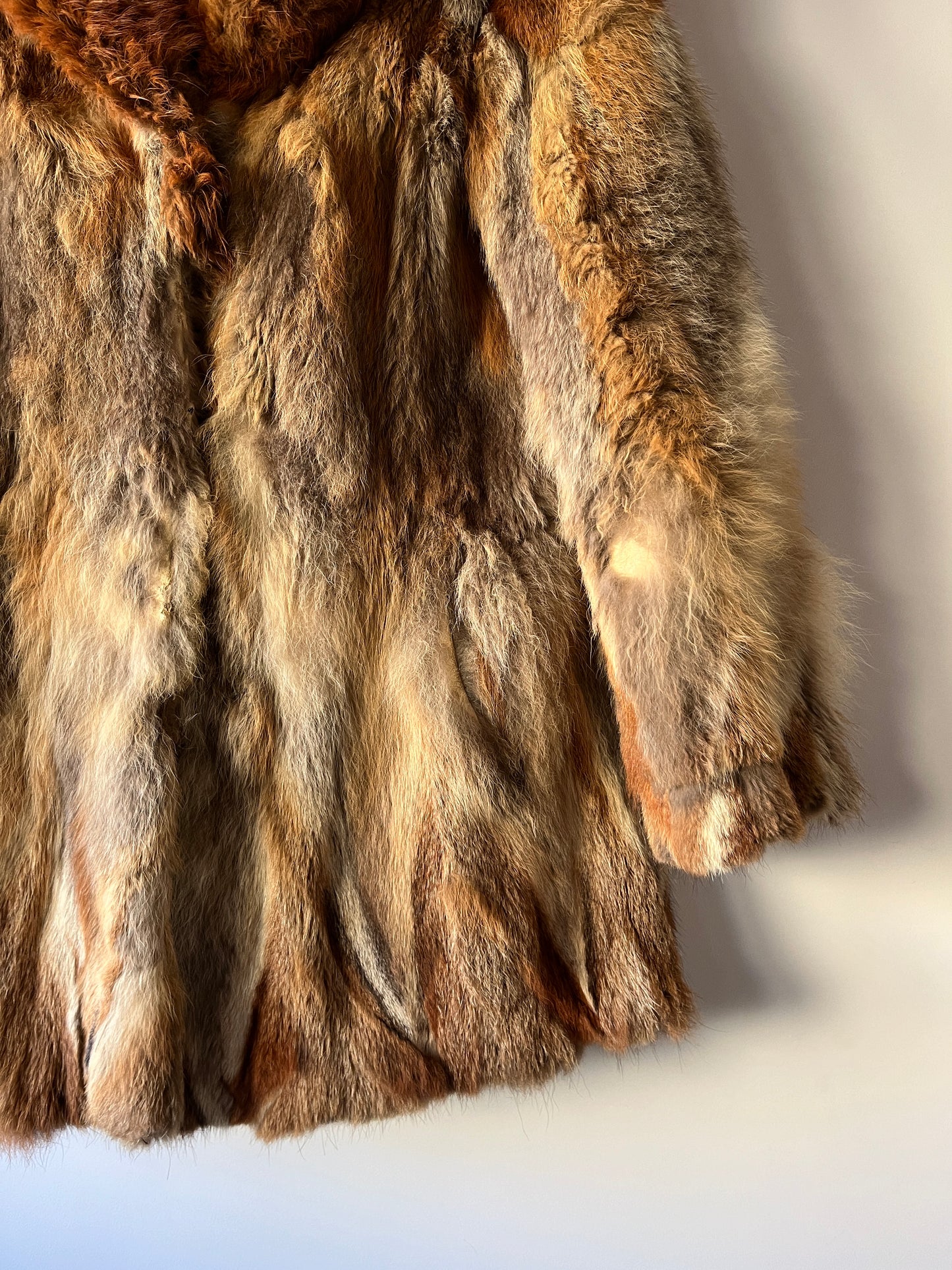 Manteau en fourrure roux doré