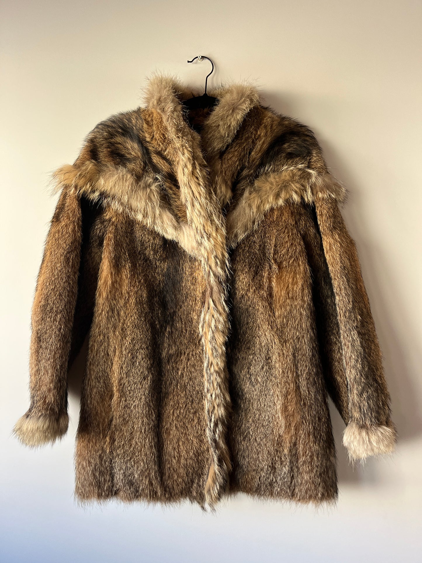 Manteau en fourrure fauve